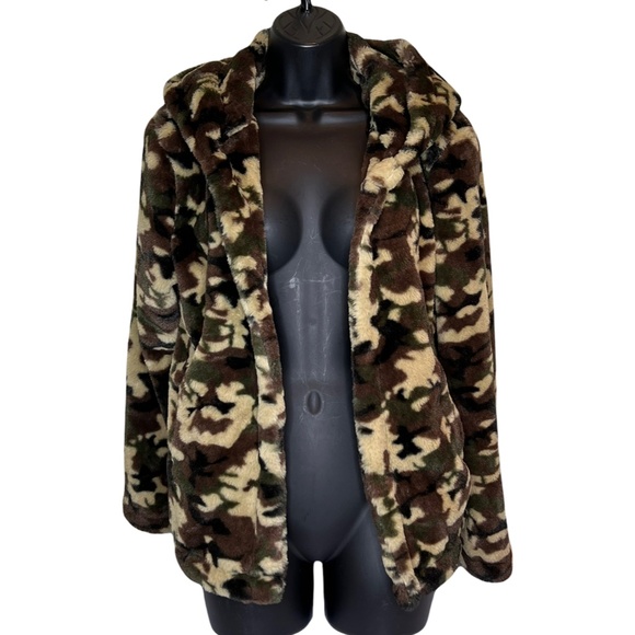 Love Tree Sherpa Jacket - Picture 6 of 11